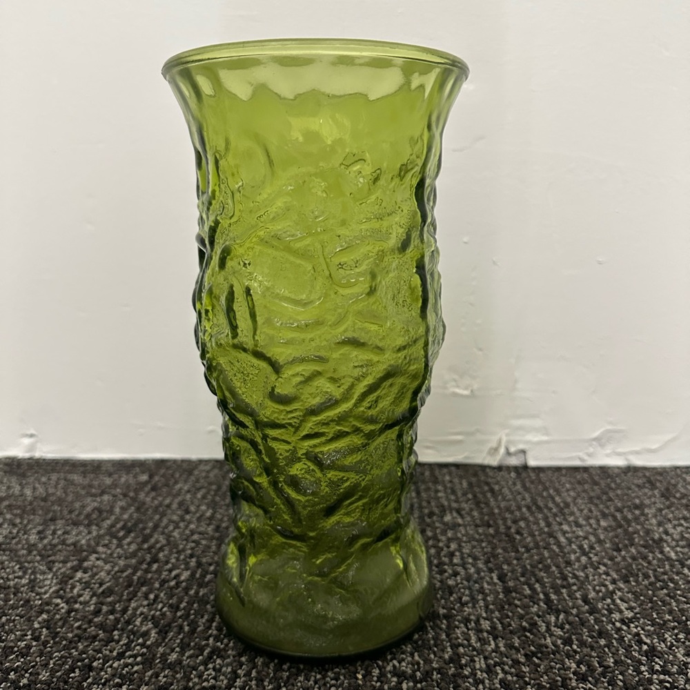 EO Brody Co. Cleveland OH. USA Crinkle Textured Glass Vase 9” Mid Century Modern